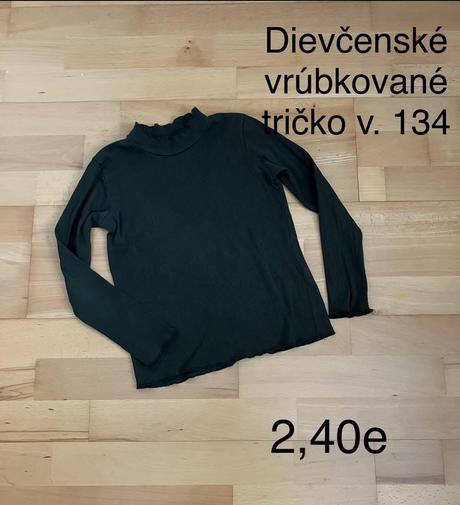 Vrúbkované tričko, 134
