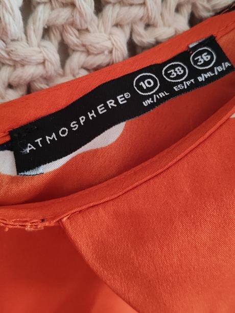 Krásna blúzka bez rukávov, atmosphere,m