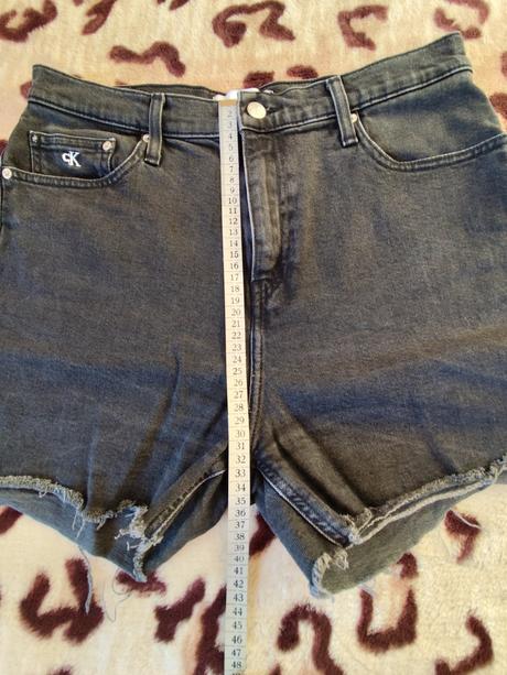 Čierne mom šortky calvin klein veľ.w30, calvin klein,m