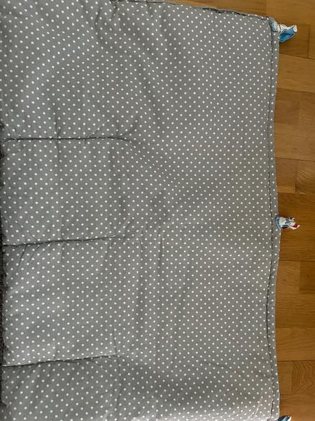 Zastena za detsku postel, 