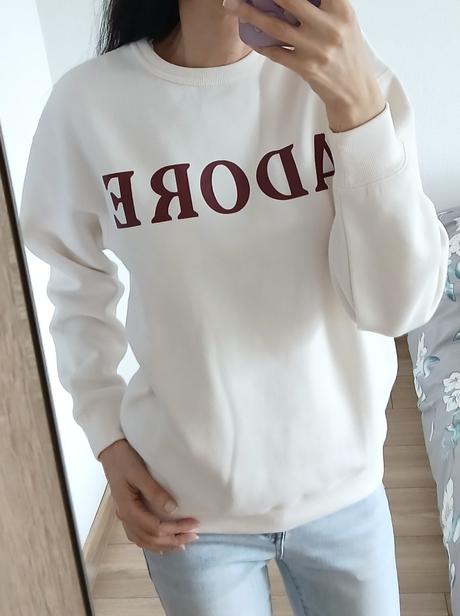 Mikina, s