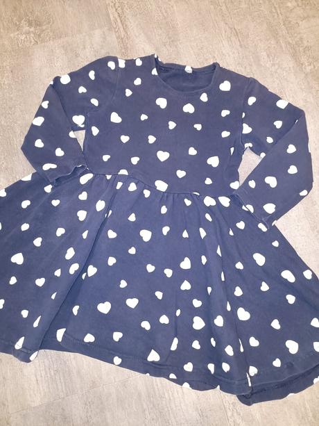Srdiečkové točiace šaty, 104