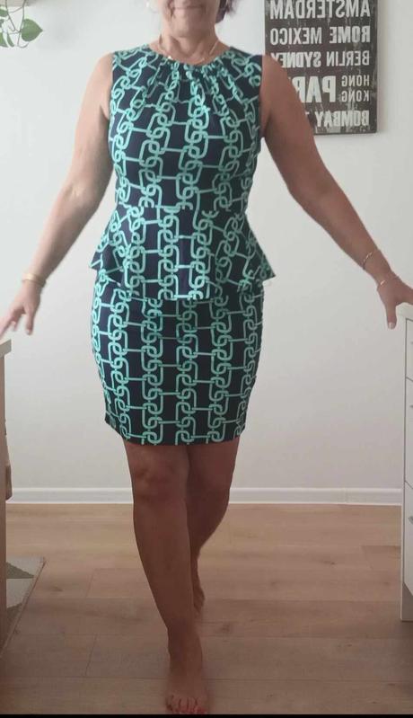 Elegantné šaty, 40