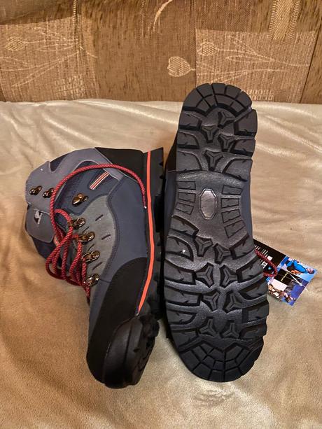 Trekové topánky, 42 / 46