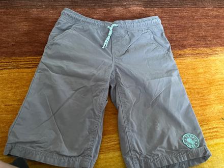 Kraťasy 146, c&a,146