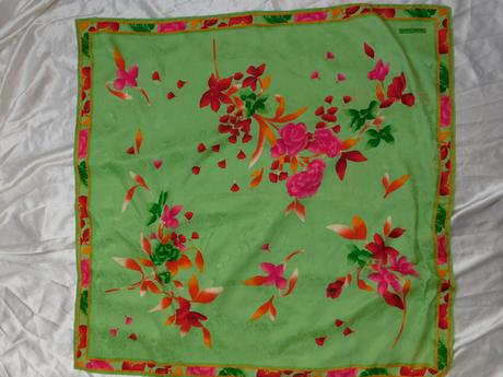 Kvalitná luxusna hodvabna elegantná šatka, l