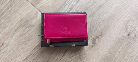 Dámska peňaženka, 