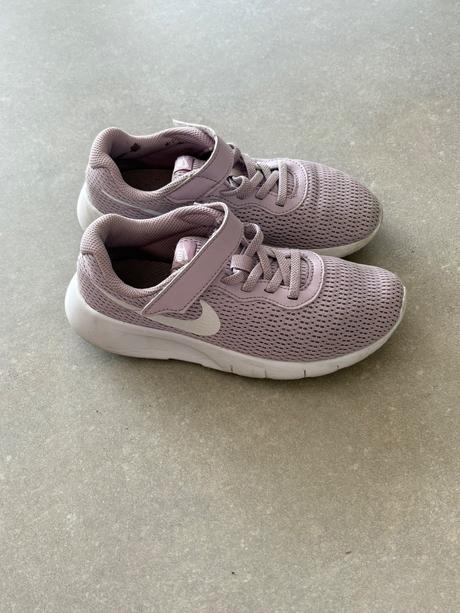 Ľahké tenisky nike, nike,33