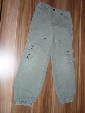 Gatuše vojenské, 122