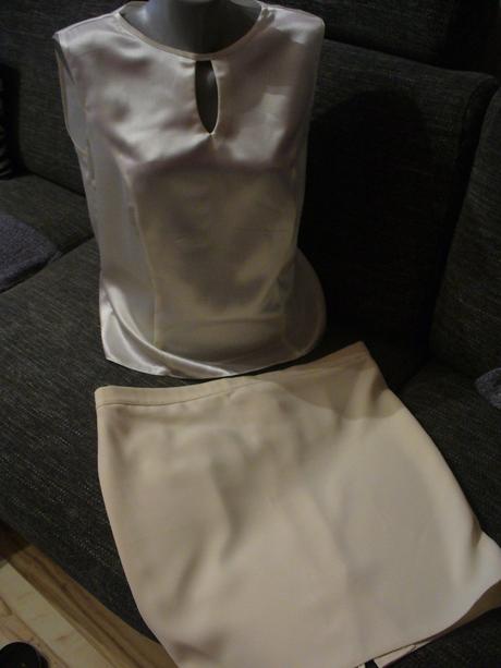 Lesklý vrch so suknou vel.l, l