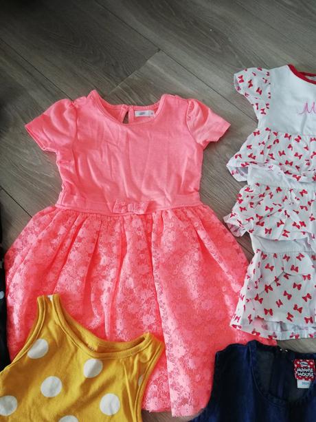 Krásne šaty, top stav, veľ.86, 86