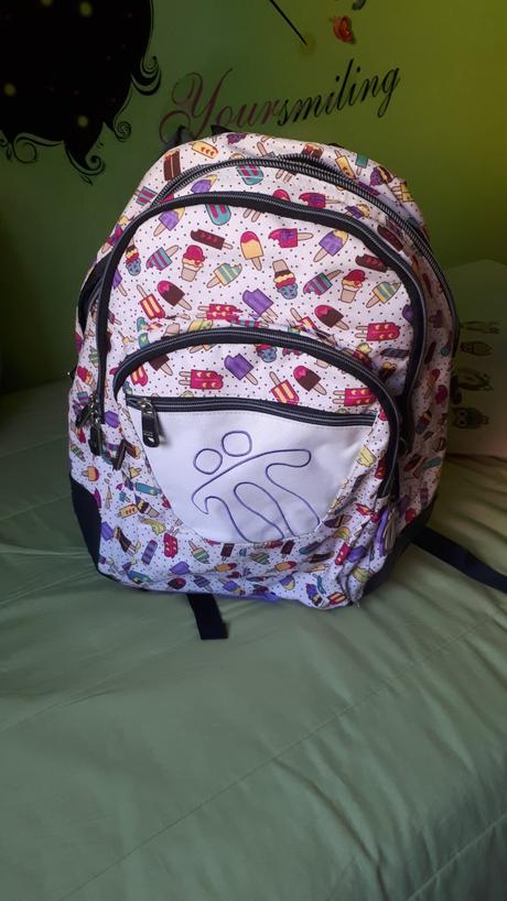 Taška,toto,,,farebné obaly ,peračník,