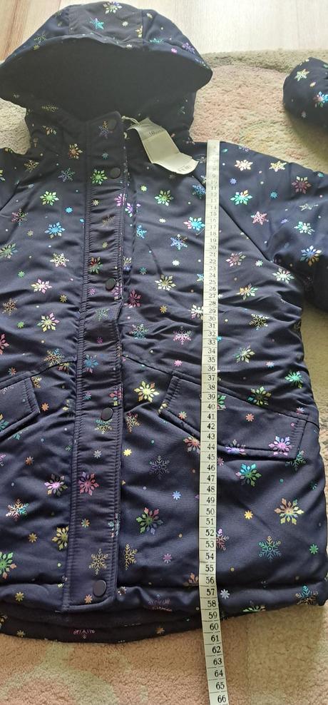 Bunda s rukavicami - nova, sinsay,140