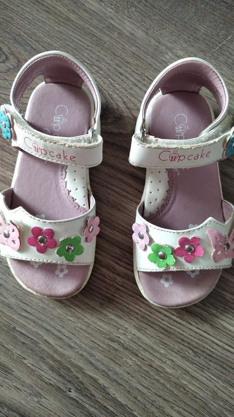 Sandále, cupcake,22