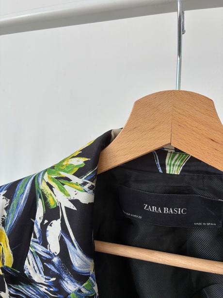 Zara sako, zara,m