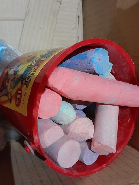 Prefám kriedy v kýbliku, 