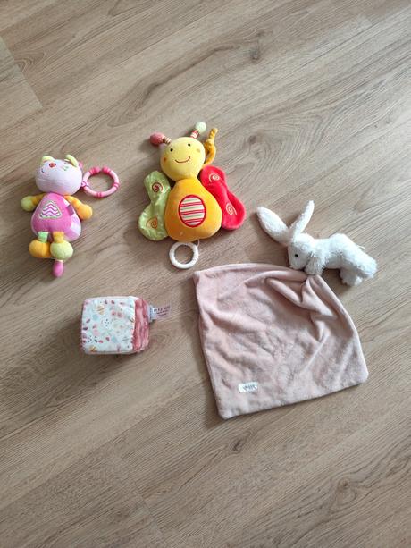 Hračky pre bábätko dievčatko, 