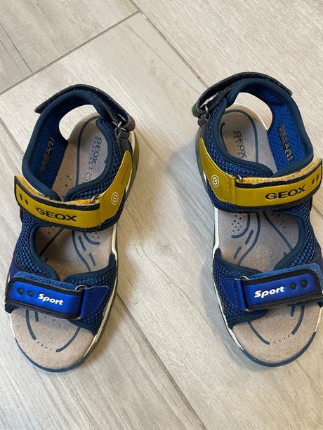 Supermario blikajúce sandále, geox,34