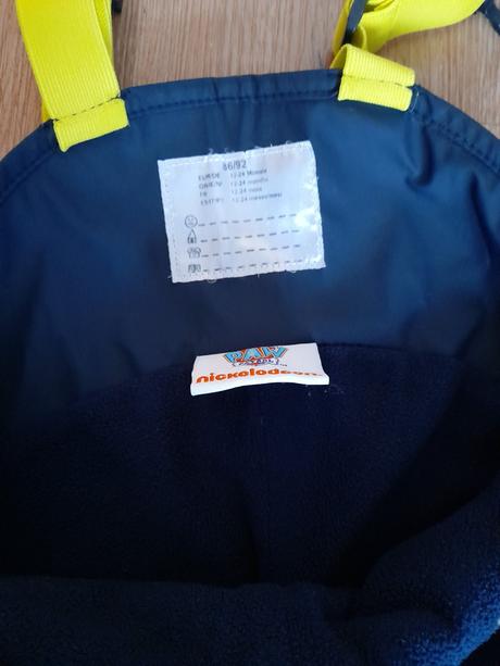 Nohavice do dažďa, lupilu,92