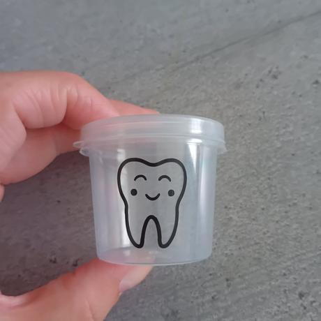 Nádobka na zúbky,