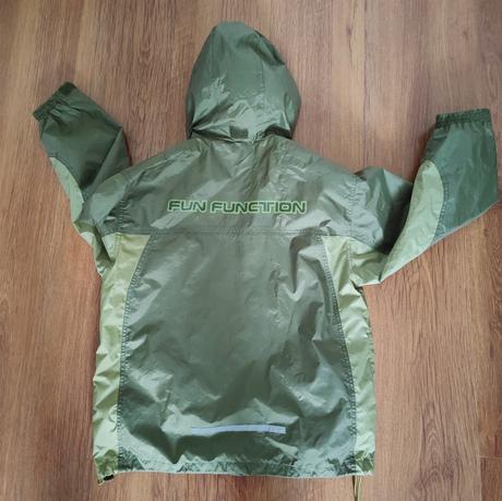 Tenká bunda, alive,140