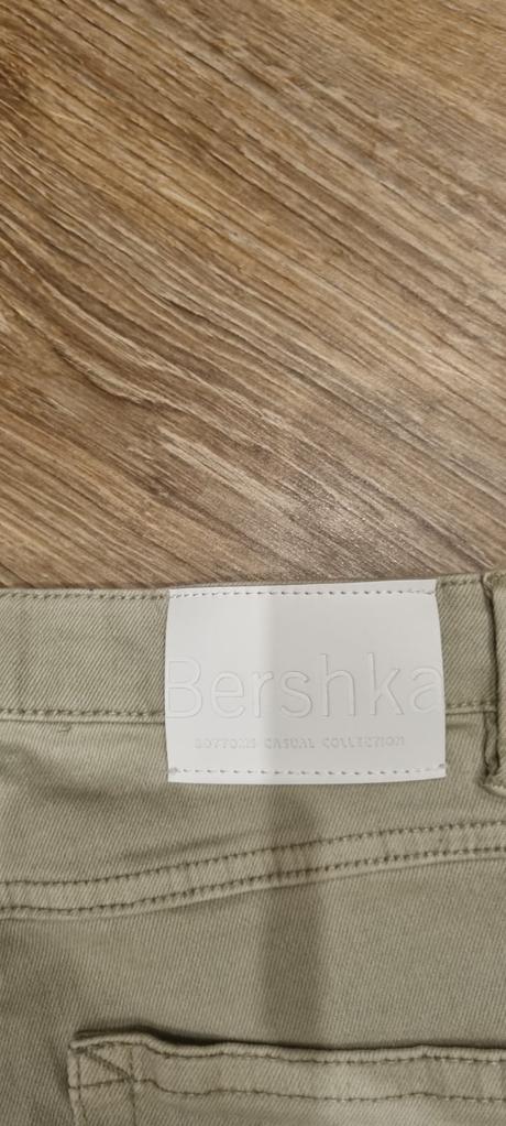 Riflove nohavice, bershka,s