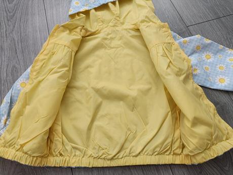 Tenký kabátik, 104