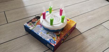 Birthday torta so sviečkami, 