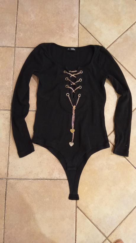 Krásne body s retiazkou, s