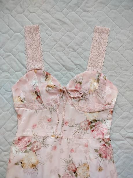 Romantické šaty, m