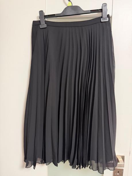 Čierna plisovaná sukňa asos, 40