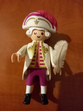 Knieža pisár s perom figúrka playmobil,