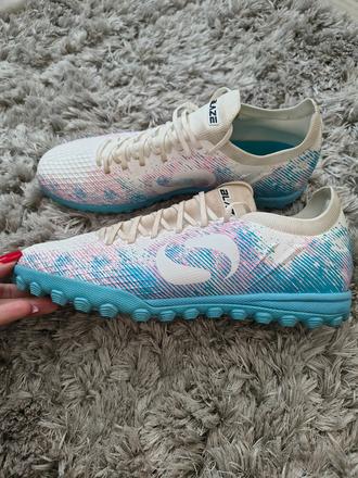 Turfy-kopačky na umelú trávu, 40