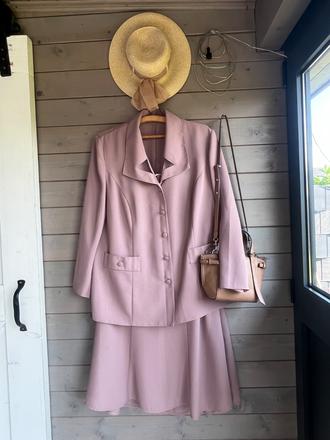 Elegantný dámsky kostým xl-50, xl