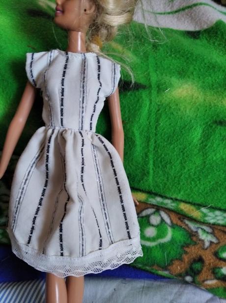 Šaty pre barbie,