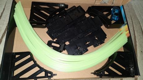 Svietiaca autodáha track noctilucent,