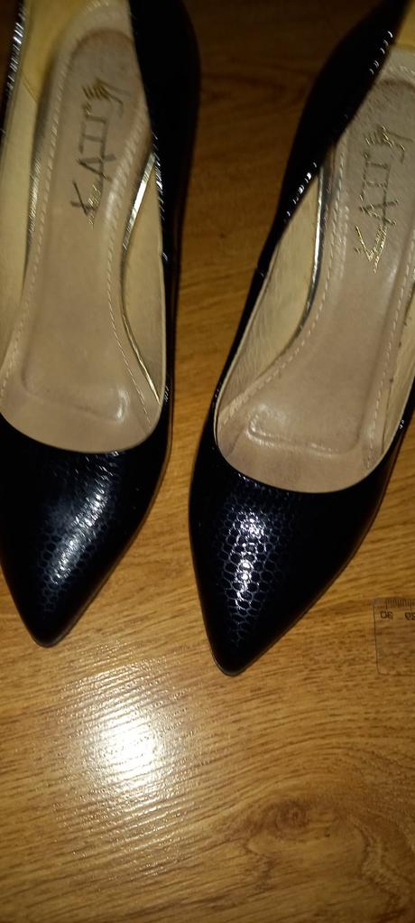 Lodičky kati 37, 37