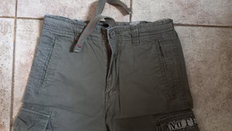 .kraťasy 9-10r, no fear,134