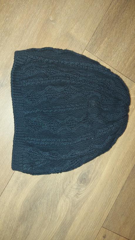 Hackovana ciapka benetton, benetton,122