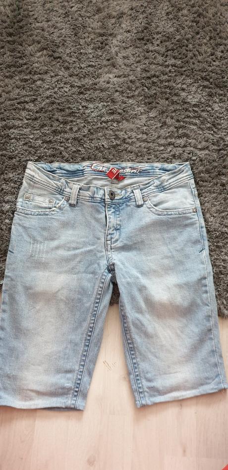 Trištvrťáky č.36, 36