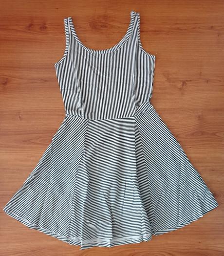 Zvonové pásikové šaty, h&m,146 / 152