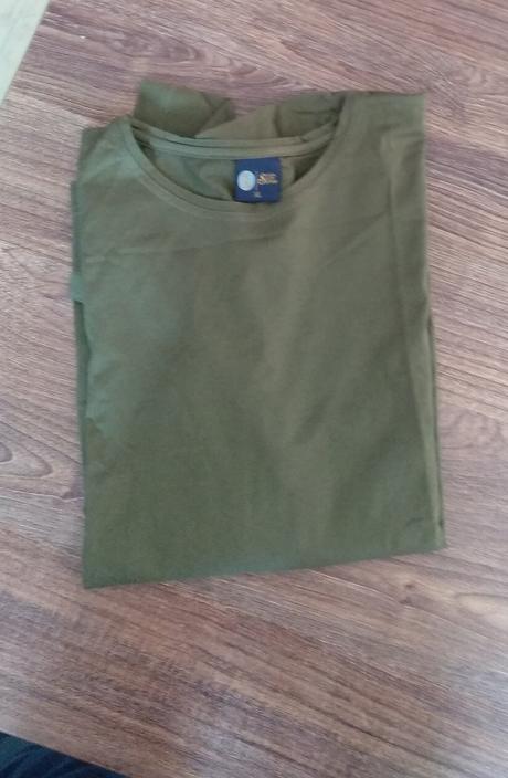 Nove tricko xxl, xl