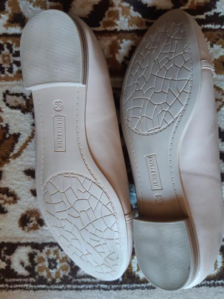 Béžové balerínky, 39