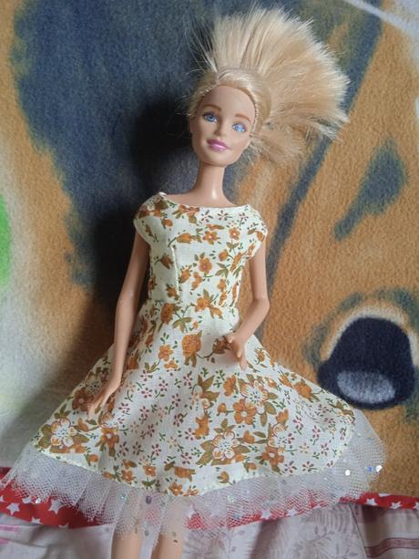 Šaty pre babiku barbie,