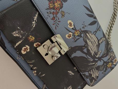 Kabelka mango, mango