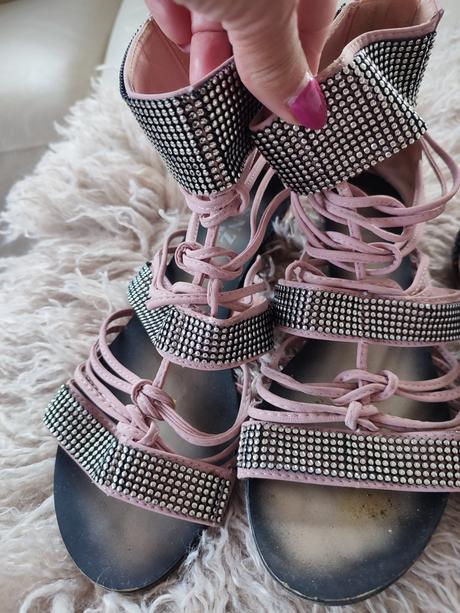 Dámske sandále, 37