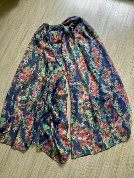 Krasny kvetovany sal, 