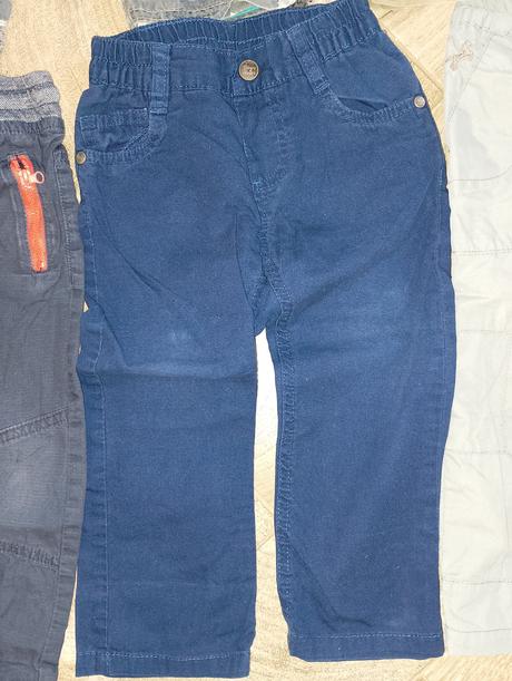 Rôzne nohavice, lupilu,92