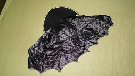 Nova pelerina pre upira karneval matalan,