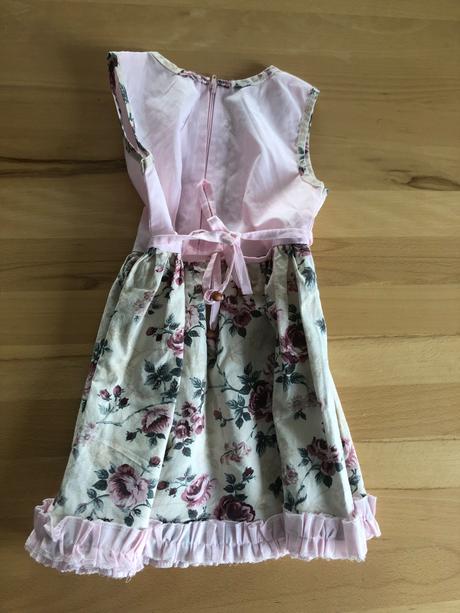 Pekne šaty 2-3 roky, 98